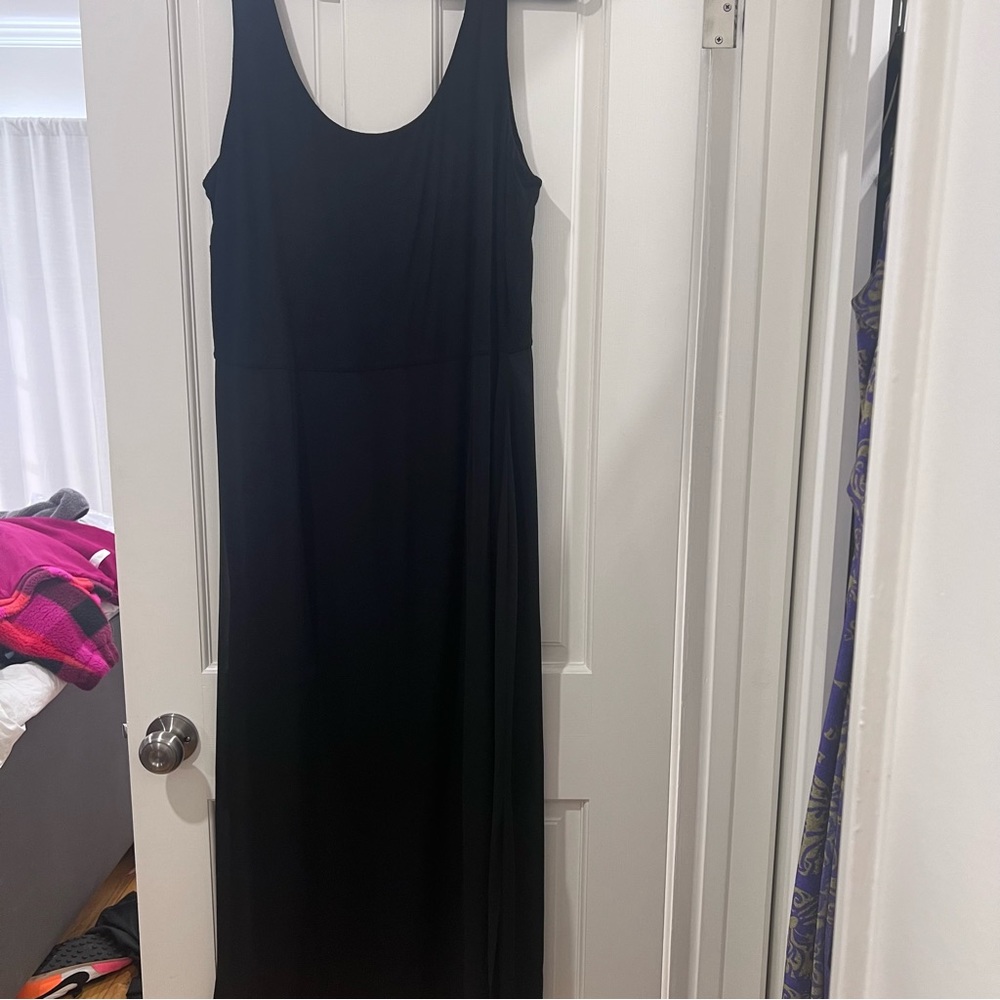 NFS/ trade pending Vince camuto black dress